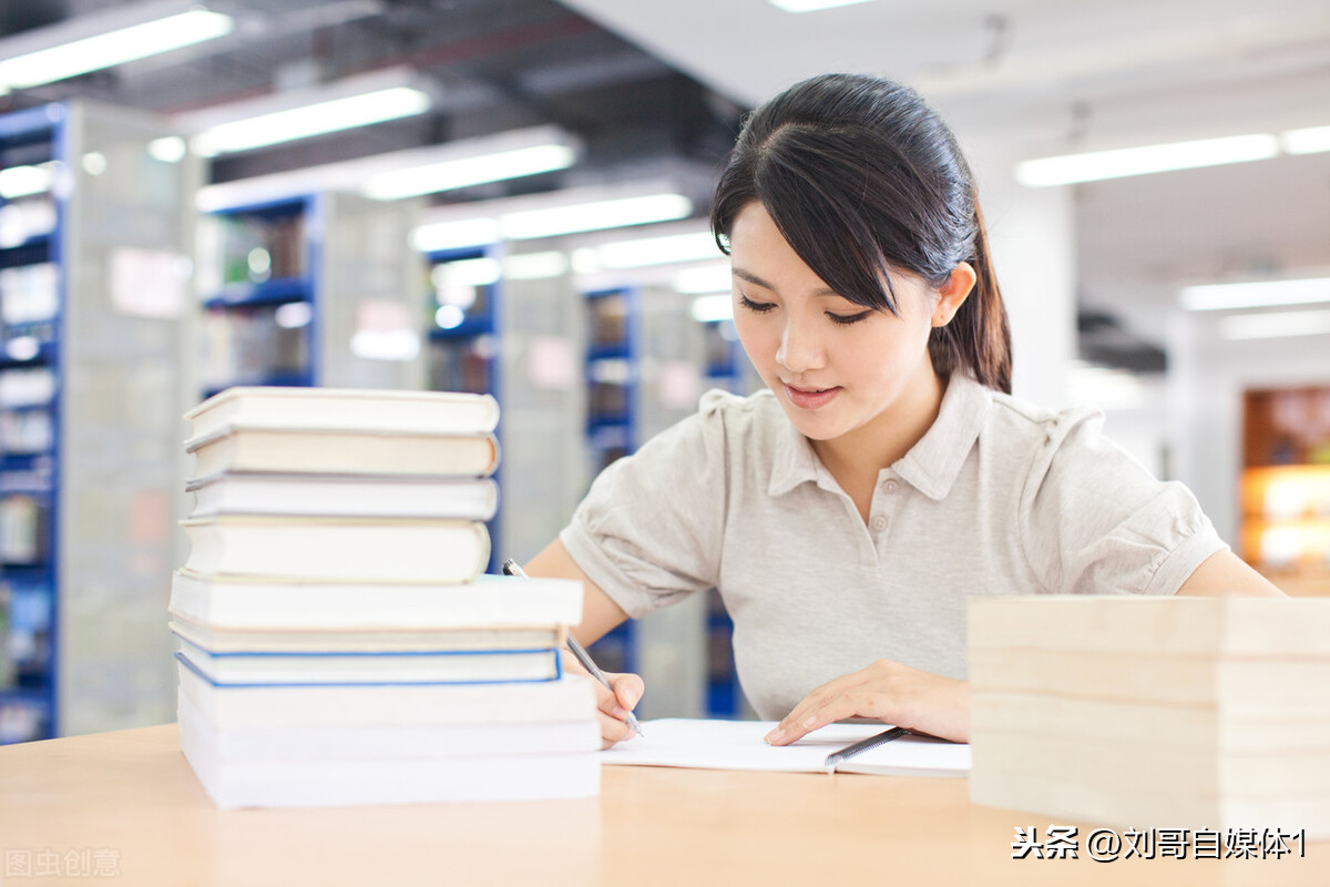 抖音視頻播放量低是什么原因,提問500播放量算養號成功嗎,抖音視頻播放量