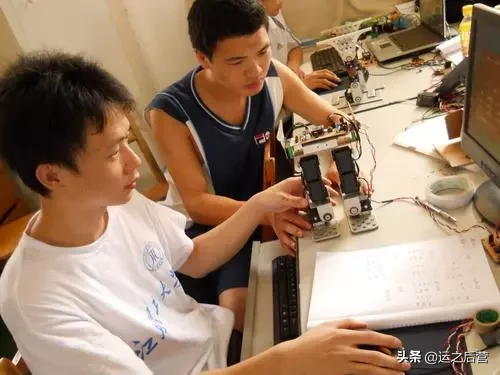 女人學(xué)什么技術(shù)有前途,盤點這4個專業(yè)將來很有情景,學(xué)什么技術(shù)有前途