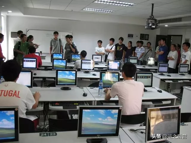 女人學(xué)什么技術(shù)有前途,盤點這4個專業(yè)將來很有情景,學(xué)什么技術(shù)有前途