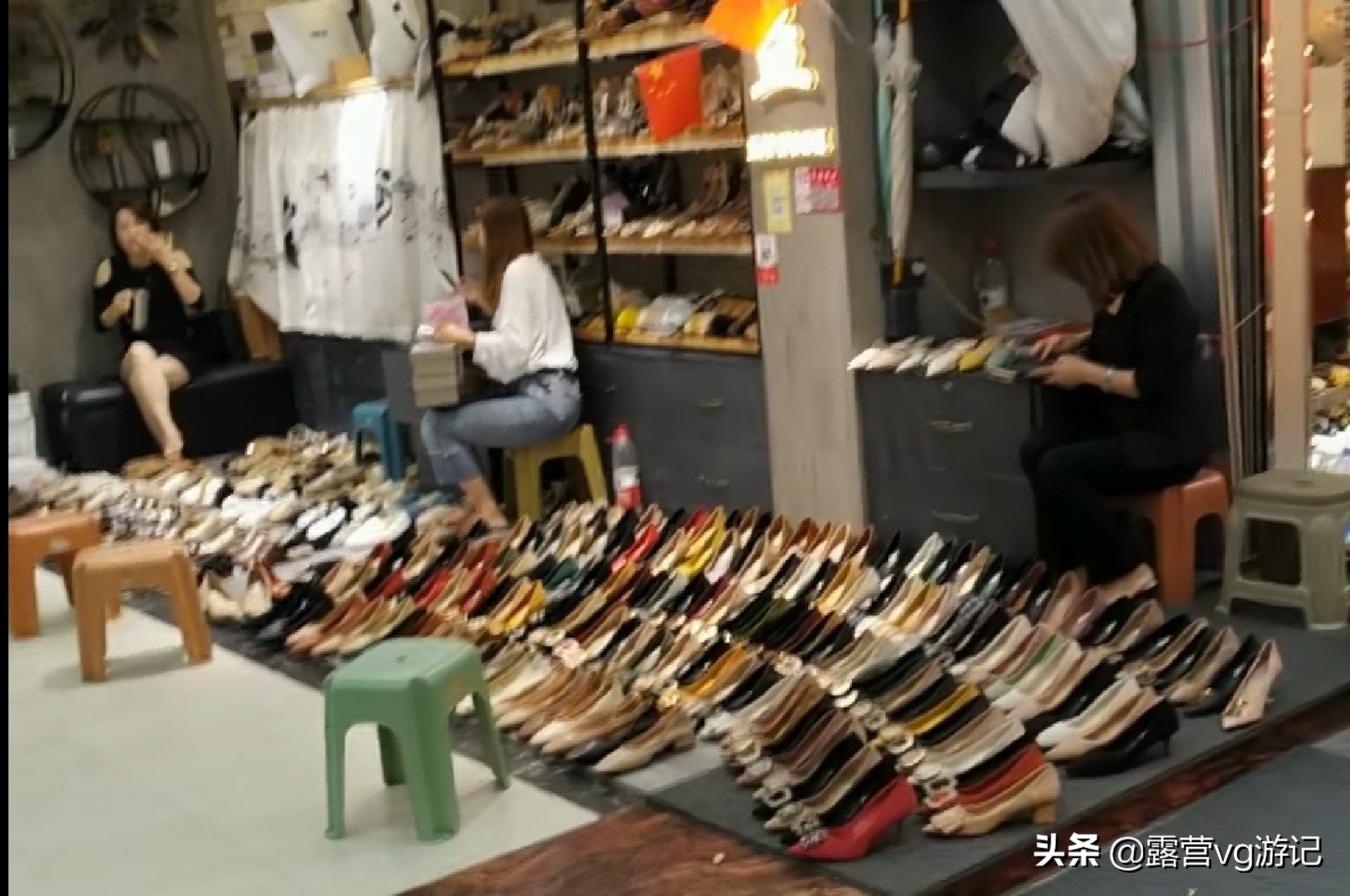 鞋類批發(fā)市場在哪里,女鞋進貨哪里便宜,鞋類批發(fā)市場