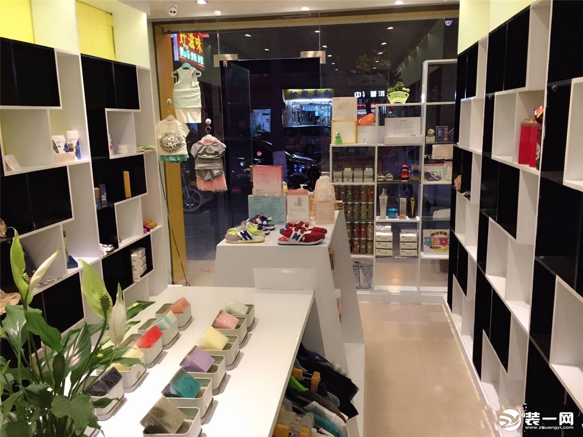 創意格子鋪裝修風格,商場格子鋪賣什么利潤大,創意格子鋪