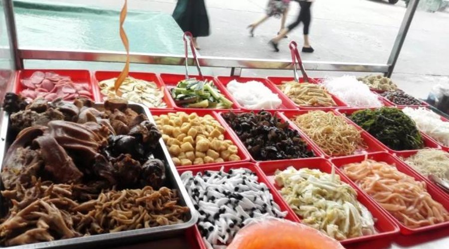 街頭小吃攤買什么賺錢,適合街頭的流動小吃攤推薦一下,街頭小吃攤