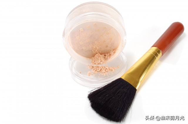 散粉有什么用處,新手必知用散粉的正確步驟,散粉有什么用