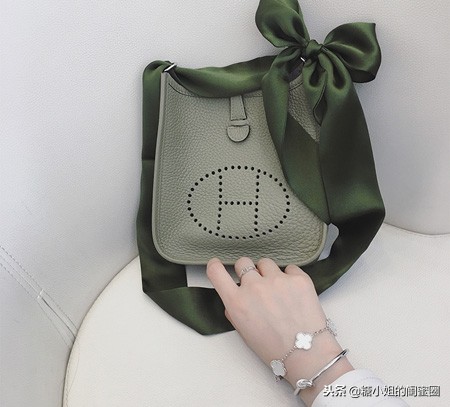 小飾品加盟什么品牌好,小飾品批發一手貨源怎么找,小飾品