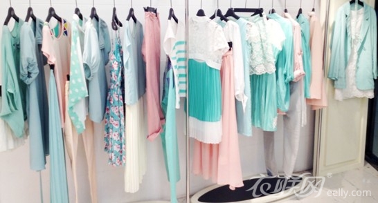 免費鋪貨的品牌服裝加盟店,了解哪些產(chǎn)品可以免費鋪貨,免費鋪貨