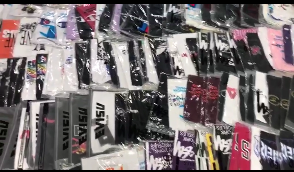 潮牌批發(fā)一手貨源怎么找,潮牌進貨渠道緊跟爆款穩(wěn)賺,潮牌批發(fā)