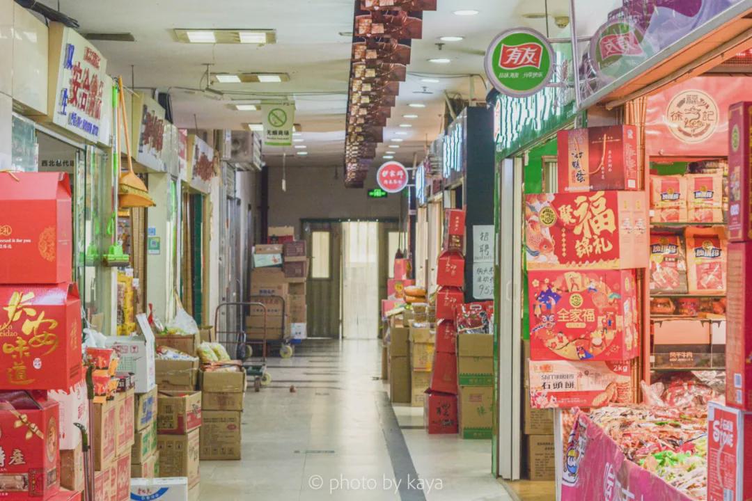進口零食批發進貨渠道,進口小吃批發市場在哪里,進口零食批發