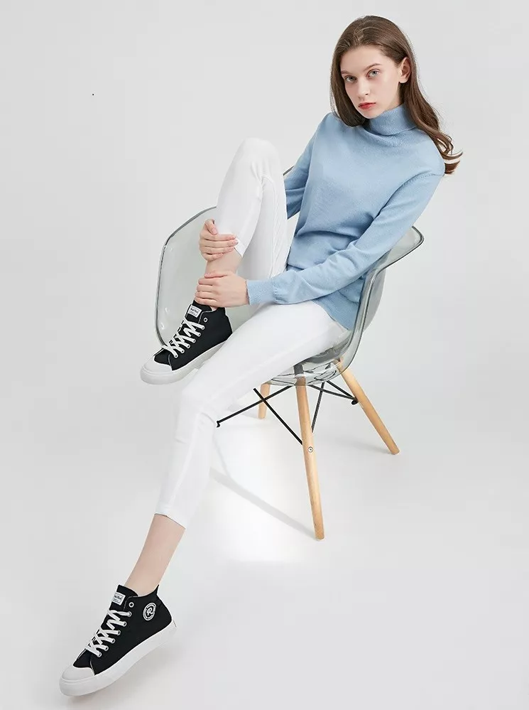 高幫帆布鞋怎么穿,適合女春秋裝外套40-50歲,高幫帆布鞋