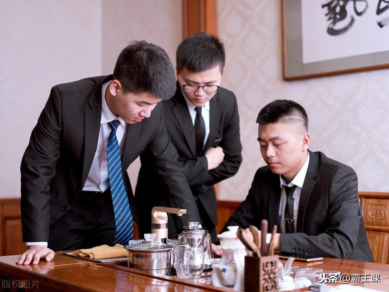 現(xiàn)在做什么生意比較好做一點(diǎn),最火爆的4個(gè)小生意,現(xiàn)在做什么生意比較好