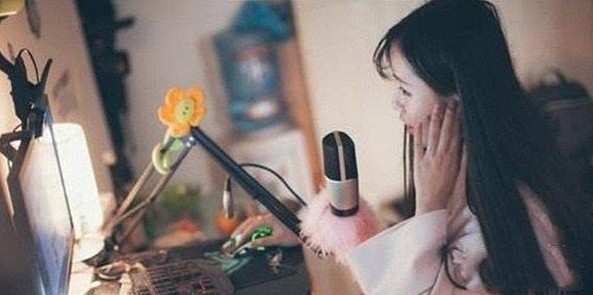 自己直播如何賺錢,新手主播入門攻略,直播如何賺錢
