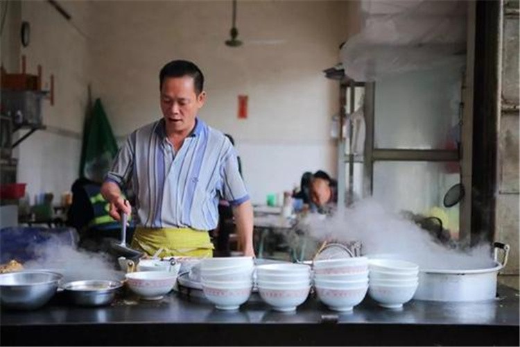 十萬元投資項(xiàng)目有哪些,十萬以內(nèi)最穩(wěn)定的生意,十萬元投資項(xiàng)目