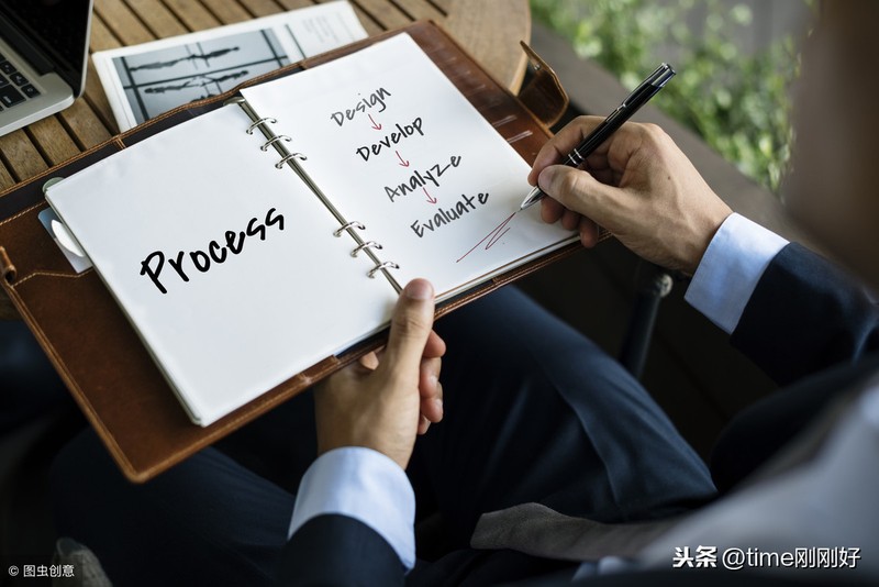 公務(wù)員可以寫網(wǎng)絡(luò)小說(shuō)賺錢嗎,揭秘其中盈利模式,公務(wù)員可以寫網(wǎng)絡(luò)小說(shuō)賺錢嗎