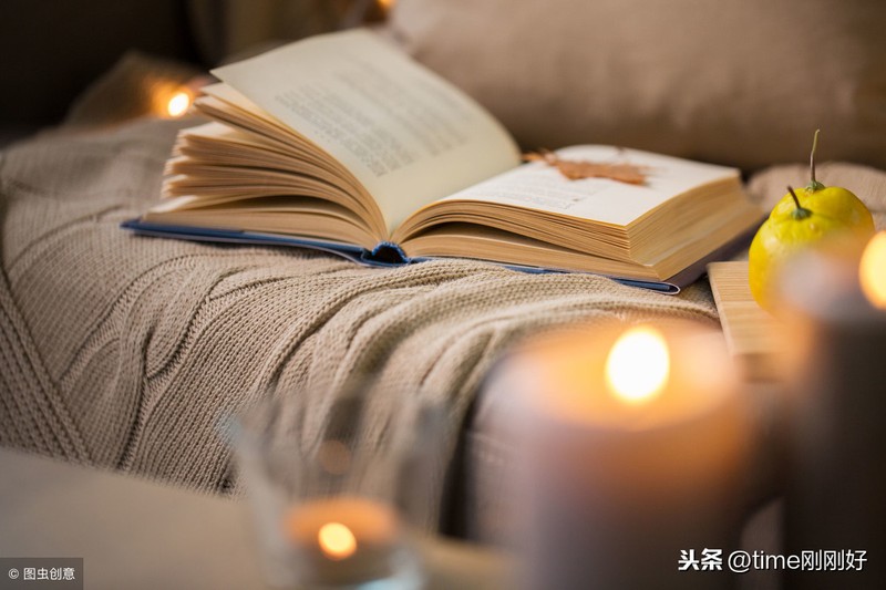 公務(wù)員可以寫網(wǎng)絡(luò)小說(shuō)賺錢嗎,揭秘其中盈利模式,公務(wù)員可以寫網(wǎng)絡(luò)小說(shuō)賺錢嗎