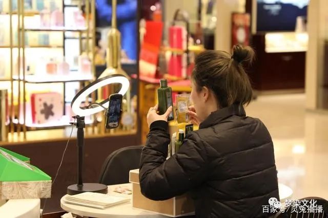 0粉絲直播賣貨技巧,網上直播賣貨詳細操作,直播賣貨技巧