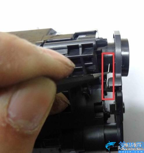 惠普m126a打印機怎么加碳粉,打印機硒鼓加粉的操作教程